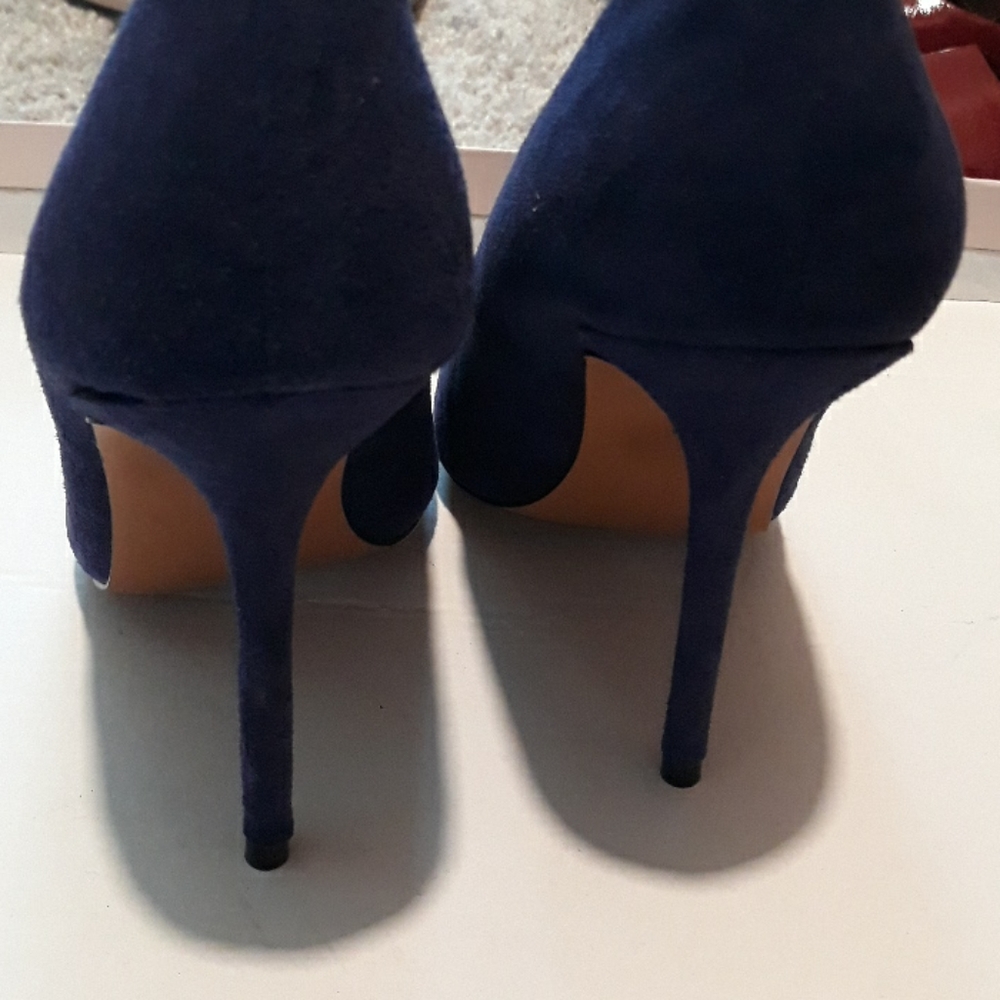 By Halston - Picture 9 of 10